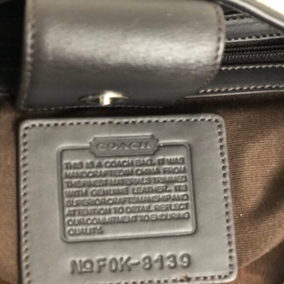 Coach Vintage Signature C Wool Shoulder Bag - Picture 2 of 14